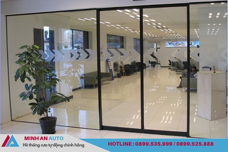 Cửa tự động cánh cong tại Chương Mỹ