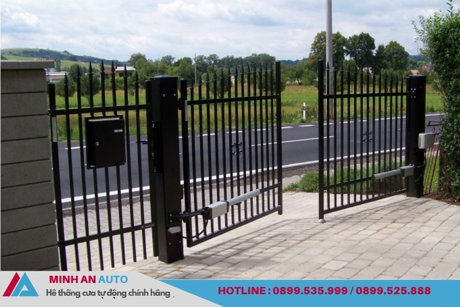 Cửa cổng tự động mô tơ tay đòn hiện đại