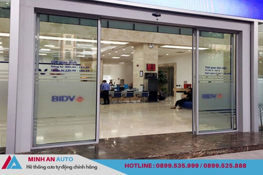 Cửa trượt tự động ngân hàng BIDV