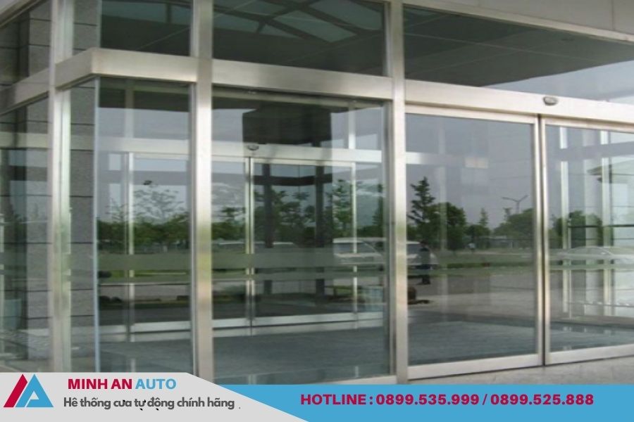Cửa kính tự động hiện đại cho công trình