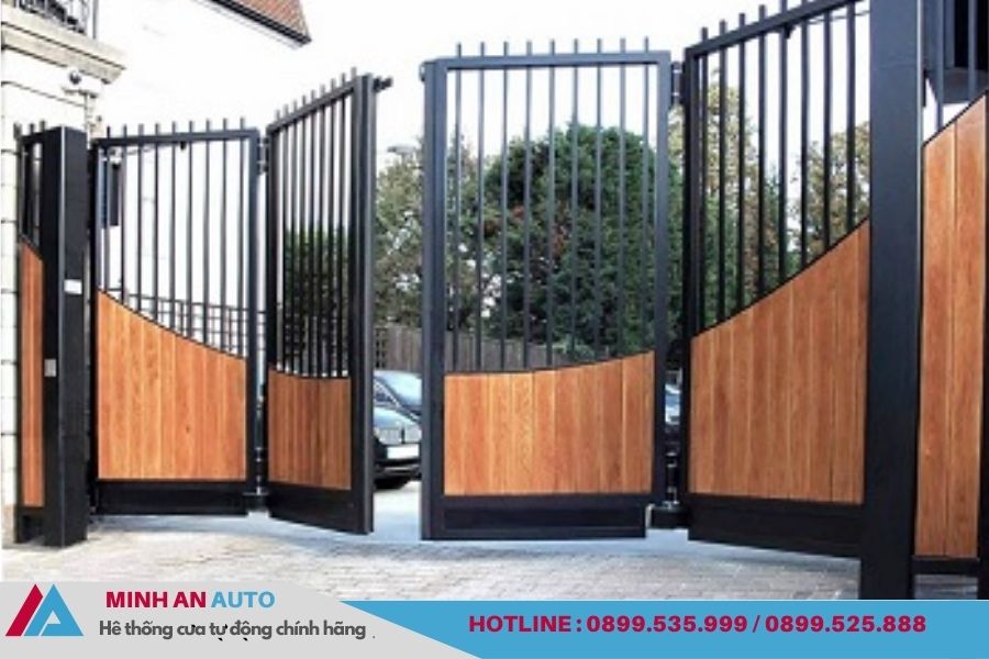 Cửa Tự Động Xếp Gấp Cao Cấp | Báo Giá & Thi Công 2 Cửa cổng xếp gấp tự động cao cấp kết hợp sắt và gỗ