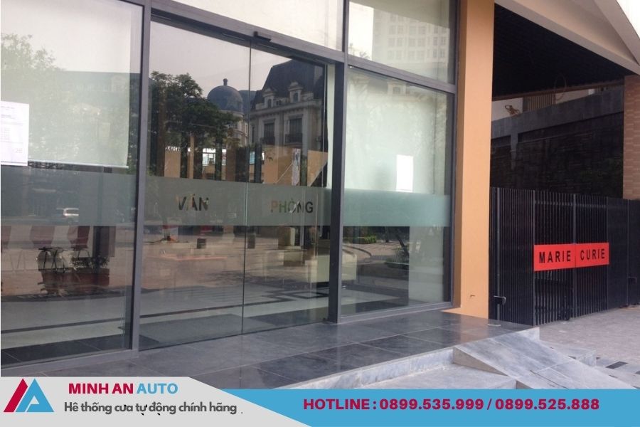 Sửa chữa cửa tự động kính văn phòng chuyên nghiệp