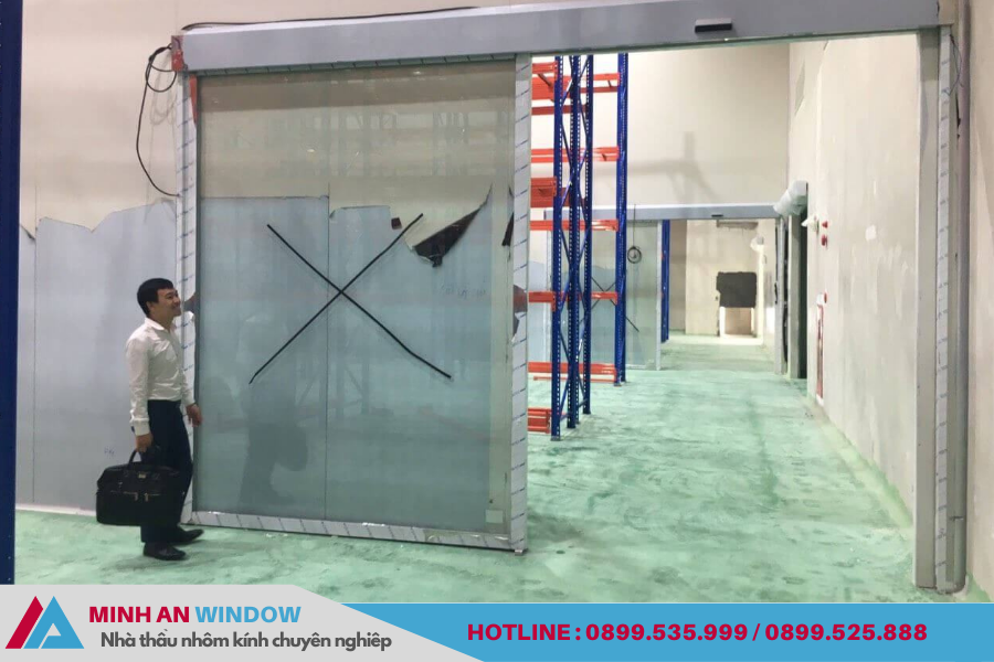 Cửa kính tự động 1 cánh.