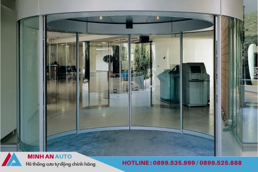 Cửa tự động cánh cong lớn cho sảnh khách sạn sang trọng