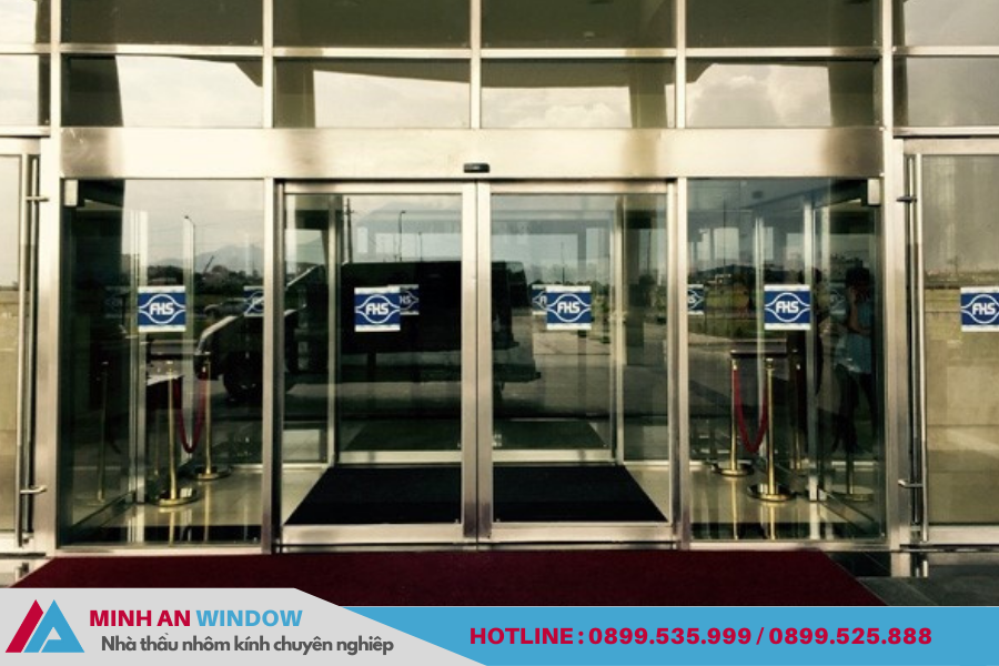 Top cửa kính tự động 2 cánh đẹp, chất lượng - giá tốt 1 Cửa kính tự động 2 cánh.