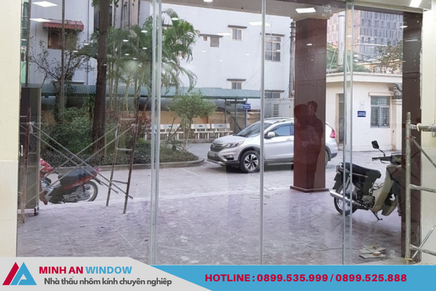 Top cửa kính tự động 2 cánh đẹp, chất lượng - giá tốt 3 Cửa kính tự động 2 cánh