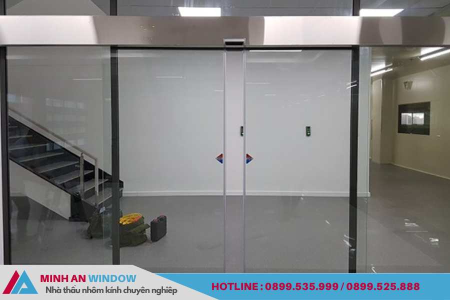 Top cửa kính tự động 2 cánh đẹp, chất lượng - giá tốt 4 Cửa kính tự động 2 cánh